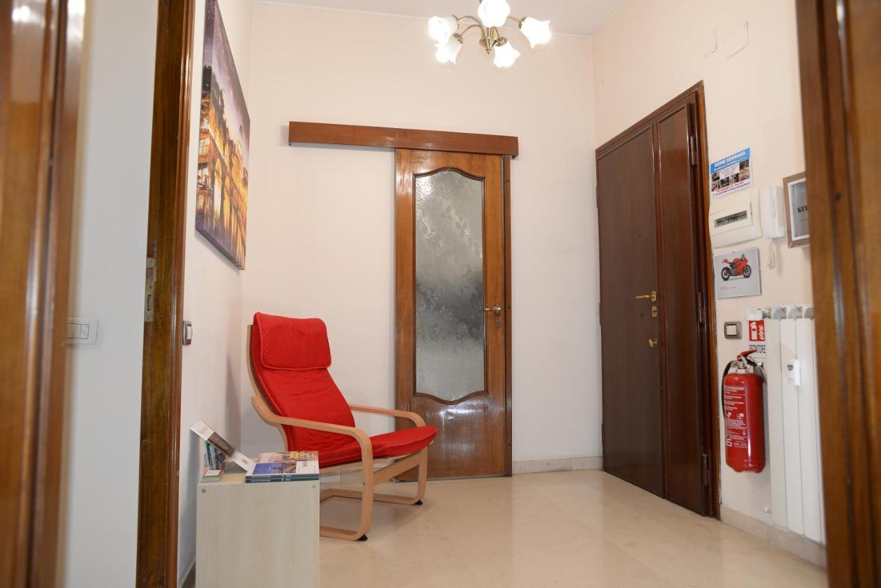 Emilios Triple In Our Cozy And Comfortable Establishment Roma