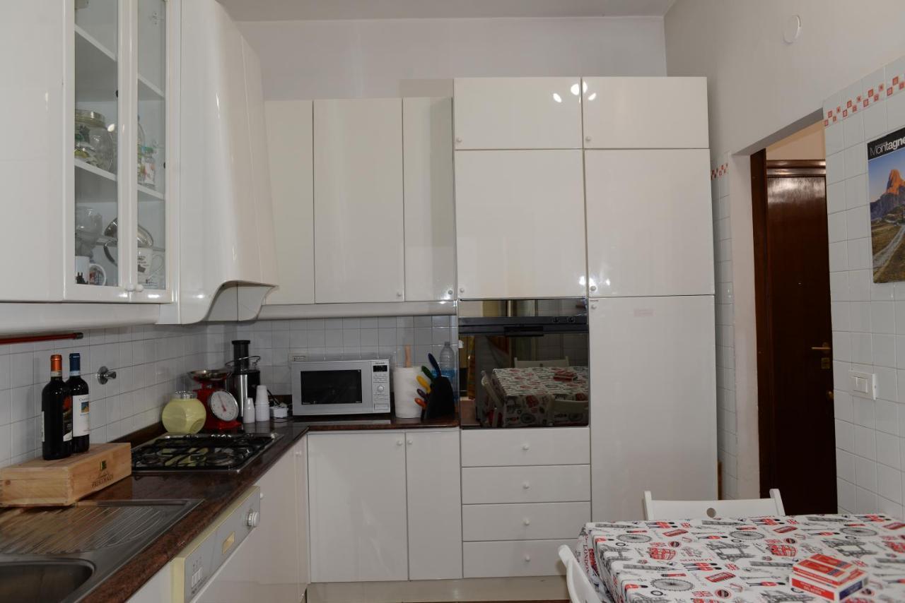 Casa de hóspedes Emilios Triple In Our Cozy And Comfortable Establishment Roma